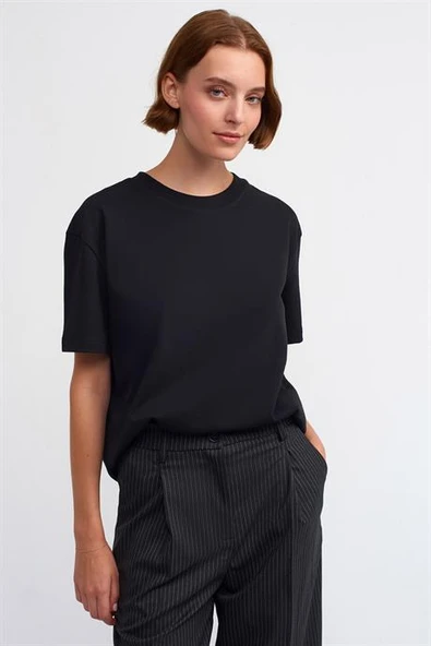 %100 Pamuk Dekoratif Dikişli Bisiklet Yaka T-shirt-Siyah 30312-2Y6 ürün görseli 1
