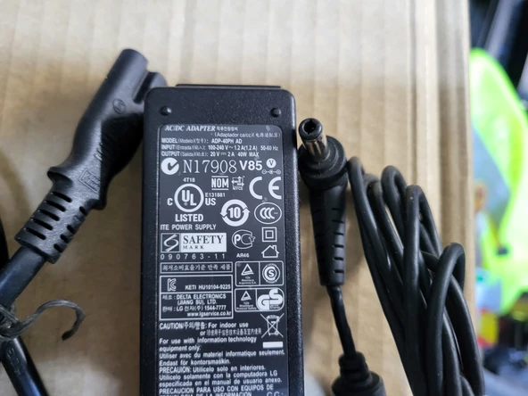Baftec Asus ADP-40PH Ab 40W LCD Monitor Adaptörü  KULLANILMIŞ SAĞLAM 20VOLT 2 AMPER ürün görseli 1