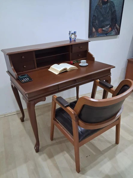 Çalışma Masa İlhm 90634 Klasik Takım Dilimli Sandaly Lüks Klasik Ceviz Renk Model ürün görseli 1