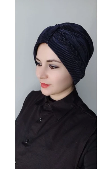 BUTİK AYVİTRİN Kadın Siyah Piliseli Burgu Bone ürün görseli 1