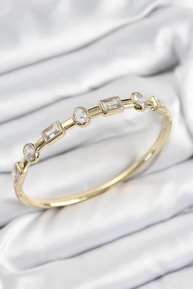 BUTİK AYVİTRİN Pirinç Zirkon Taşlı Geometrik Model Model Gold Renk Kadın Kelepçe ürün görseli 1