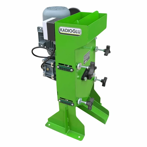 Kadıoğlu C25 PRO DİSK SİSTEM Elektrikli Ceviz, Badem ve Fındık Kırma Makinesi ürün görseli 1