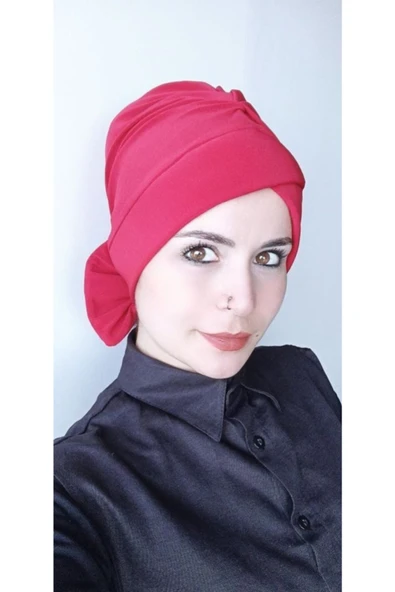BUTİK AYVİTRİN Kadın Kırmızı Fiyonklu Çift Taraflı Bone ürün görseli 1