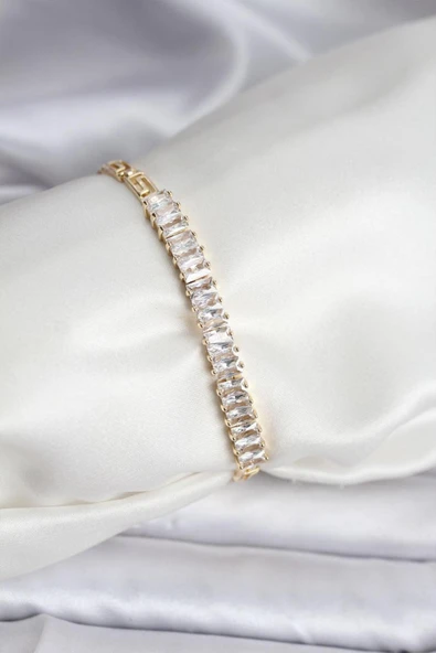 BUTİK AYVİTRİN 14K Gold Renk Kaplama Zirkon Taşlı Baget Model CM Kadın Bileklik ürün görseli 1