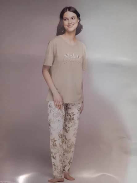 Kadın Kısa Kollu Pijama Takımı 2437 ürün görseli 1