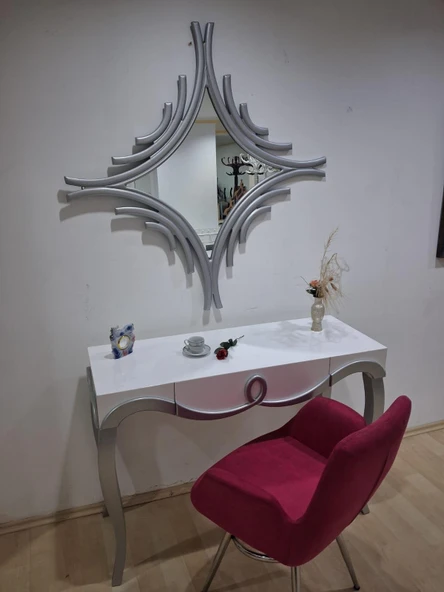 Dresuar Cnc Kabartma 90669 Model Aynalı Kelebek Kolçaklı Sandalye Ayak Parlak Beyaz Gri Renk ürün görseli 1
