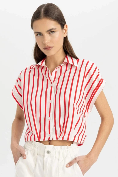 Defacto C8748 Kırmızı Crop Çizgili Kısa Kollu Poplin Gömlek ürün görseli 1