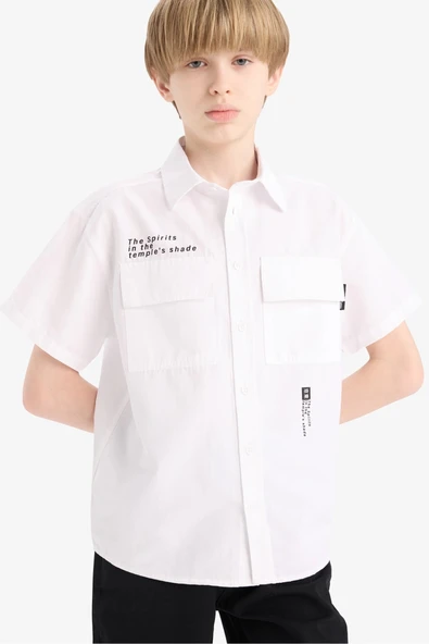 Defacto E5034 Beyaz Erkek Çocuk Oversize Geniş Kalıp Polo Yaka Baskılı Poplin Kısa Kollu Gömlek ürün görseli 1