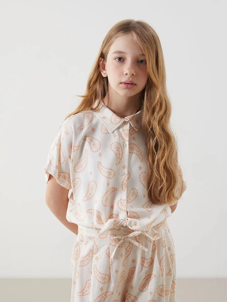 LCW Kids Bej Loose Fit Viskon Kız Çocuk Gömlek ürün görseli 1