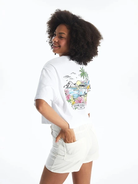 XSIDE Beyaz Bisiklet Yaka Baskılı Kısa Kollu Oversize Kadın Crop ürün görseli 1