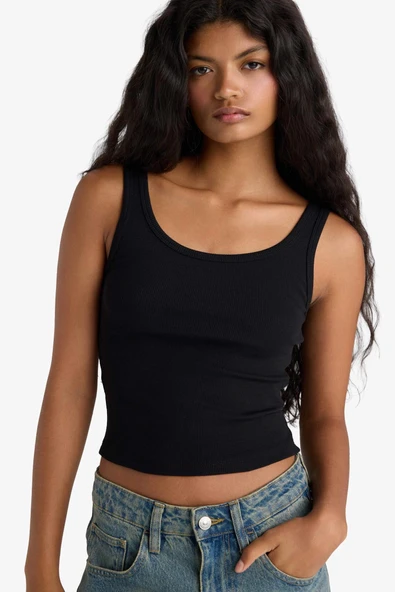 Defacto E5540 Siyah Slim Fit Dar Kesim Basic Düz Yuvarlak Yaka Fitilli Kaşkorse Atlet ürün görseli 1