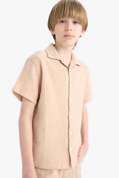 Defacto W3239 Bej Erkek Çocuk Oversize Geniş Kalıp Polo Yaka Müslin Kısa Kollu Gömlek ürün görseli 1