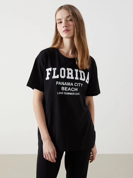 XSIDE Siyah Bisiklet Yaka Florida Baskılı Kadın Tişört ürün görseli 1