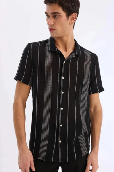 Defacto D7662 Siyah Regular Fit Yazlık Polo Yaka Pamuklu Kısa Kollu Gömlek ürün görseli 1