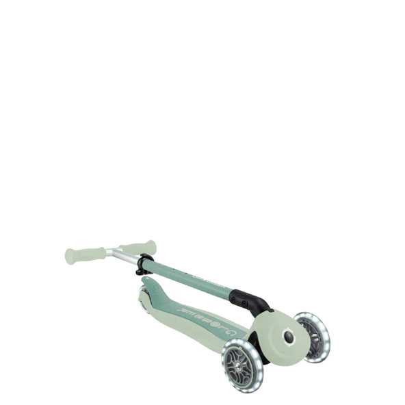 Globber Go Up Active Ecologic Işıklı Scooter - Pistachio - Resim 10