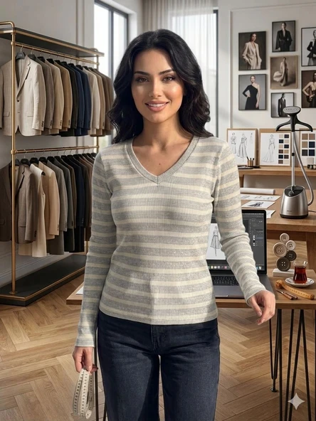 V Yaka Çizgili Triko Crop ürün görseli 1