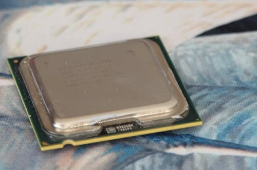 Intel Core 2 Duo E7300 (SLAPB) 2,66 GHz 3 MB Önbellek Soketi 775 TEPSİ CPU İşlemci ürün görseli 1