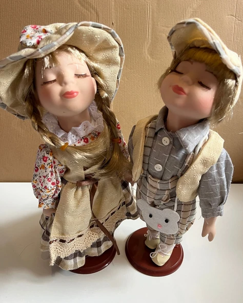Kumaş Kıyafetli 2' li Set Porselen Bebek 30 Cm Özel Kadın ve Erkek Set ürün görseli 1