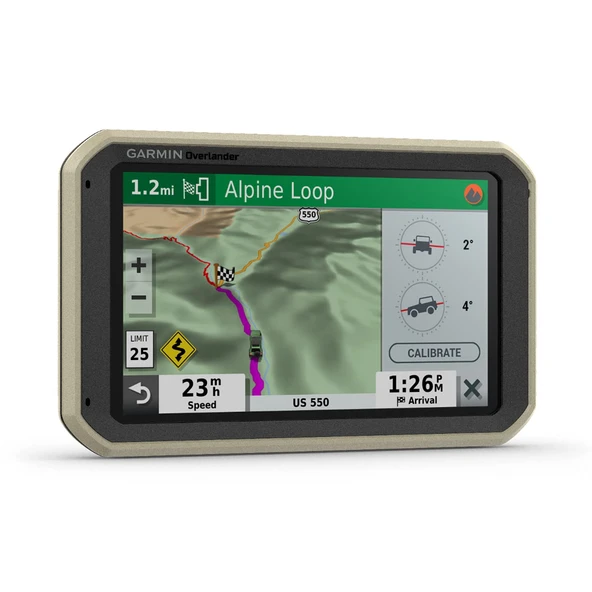 Garmin Overlander - Arazideki topografik verileri içeren OpenStreetMap haritalarını, Avrupa için 3 boyutlu yol haritalarını ve diğerlerinin yanı sıra araca özel yönlendirmeyi ürün görseli 1