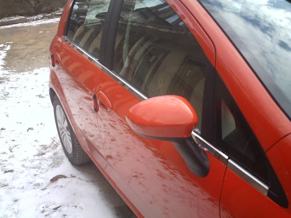 Grande Punto Cam Çıtası Nikelajı ürün görseli 1