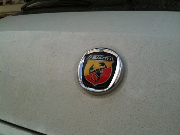 Grande Punto Abarth Logo Arka Rozet ürün görseli 1