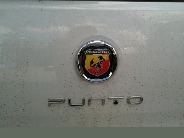 Punto Evo Abarth Logo Arka Dokunmatik ürün görseli 1