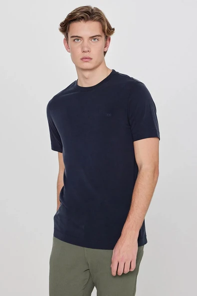 Lee Bisiklet Yaka Erkek T-shirt L2610126001 ürün görseli 1
