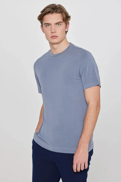 Lee Bisiklet Yaka Erkek T-shirt L2610126035 ürün görseli 1