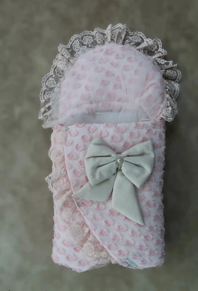Yenidoğan Dörtlü Koza Dantelli Kız Kundak Bebek Battaniyesi Pembe ürün görseli 1