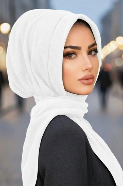 Beyaz Kapüşonlu Çıtçıtlı Şal ürün görseli 1