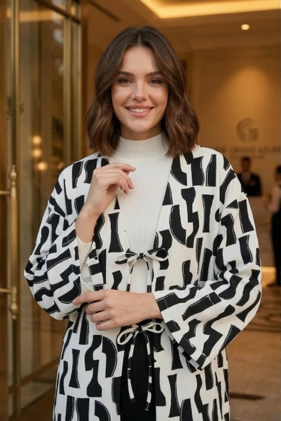 Siyah Beyaz Önü Bağlamalı Kimono Tunik ürün görseli 1