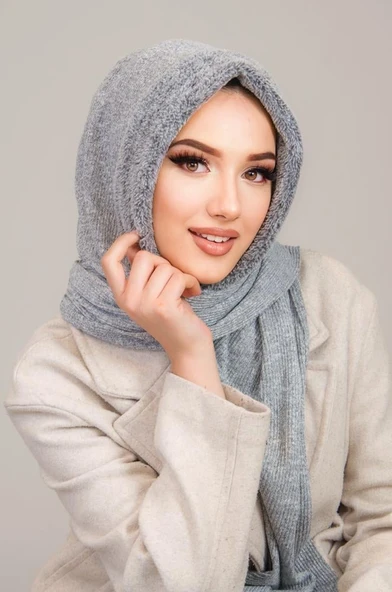 Gri Kürk Kapüşonlu Çıtçıtlı Şal ürün görseli 1