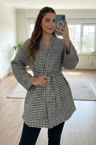 Siyah Beyaz Kaşe Kazayağı Desen Kuşaklı Kimono Ceket / Kışlık Ürün ürün görseli 1