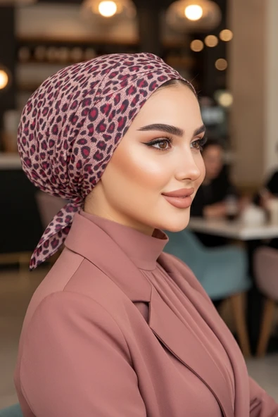 Bordo Leopar Desen Çapraz Bone ürün görseli 1