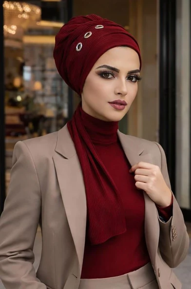 Bordo Metal Detaylı Atkılı Bone ürün görseli 1