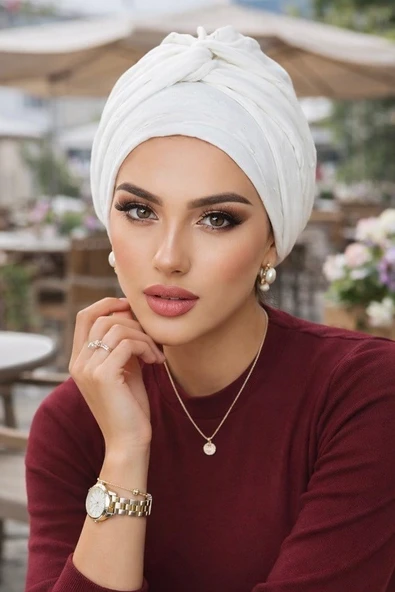 Beyaz Ajurlu Hazır Burgu Detaylı Bone ürün görseli 1