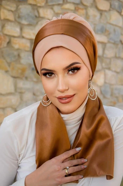 Bej Karamel Saten Fularlı Bone ürün görseli 1