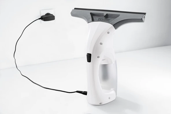 KARCHER WV1 PLUS CAM SİLME - Resim 2