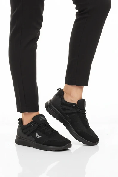 Siyah Bağcıklı Unisex Spor Ayakkabı ürün görseli 1