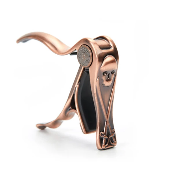 Alice A007H/PC Akustik Gitar Kaposu - Chrome Skull (Aksesuar - Rock Stil) | Kuru Kafa Tasarımlı Krom Gövde, Dayanıklı Metal Yapı, Net Ses Çıkışı | Uyum: Kavisli Klavyeli Akustik ve Elektro Gitarlar ürün görseli 1