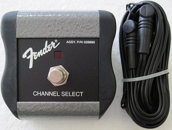 Fender 0994052000 1-Düğme Amfi Footswitch (Channel/Drive) | Amfi Kanal Değişimi veya Drive Kontrolü İçin Dayanıklı Tek Düğmeli Pedal ürün görseli 1