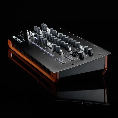 Korg MINILOGUE XD-M | 4 Sesli Polifonik Analog Synthesizer - Siyah ürün görseli 1