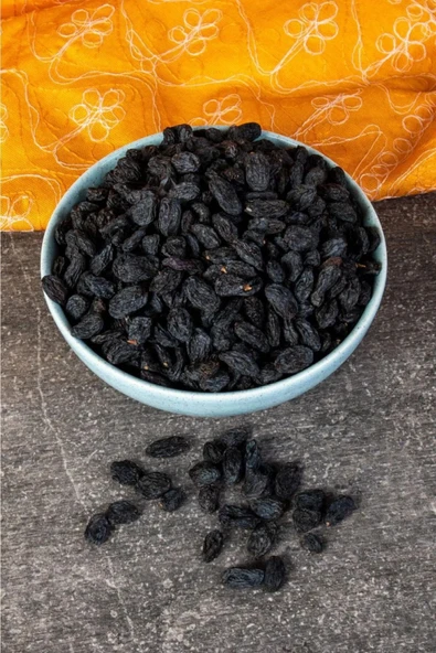 Kara Çekirdeksiz Özbek Kan Üzümü 500gr. ürün görseli 1