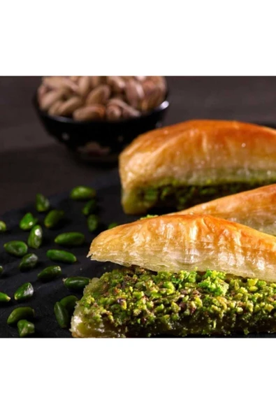Fıstıklı Havuç Dilimi Baklava Antep 500gr ürün görseli 1