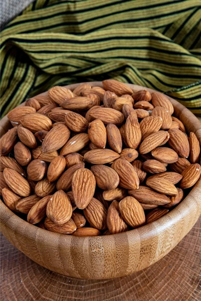 Badem Içi Kavrulmuş Az Tuzlu 500 gr ürün görseli 1