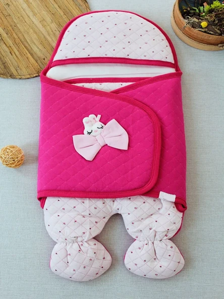 Yenidoğan Açılır Kucaklı Fiyonk Detay Ayaklı Kız Bebek Kundak Pembe ürün görseli 1