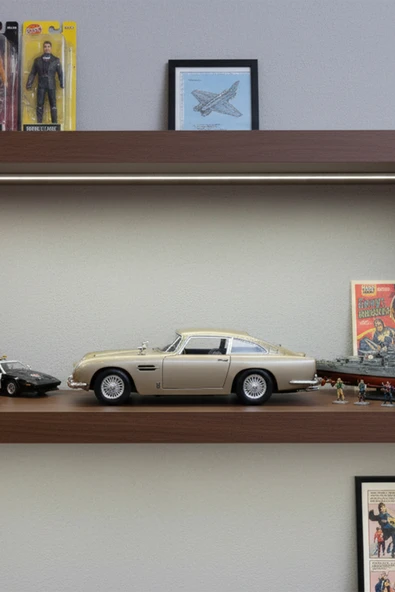 Vardem 1:24 Aston Martın DB5 Araba Krem (Gold) MM-79375 ürün görseli 1