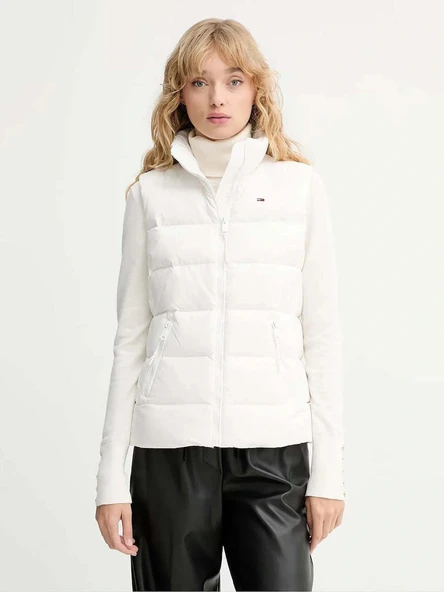 Tommy Hilfiger TJW Dar Kesim Fermuarlı Baskılı Kuş Tüyü Kadın Beyaz Yelek DW0DW21622YBL ürün görseli 1