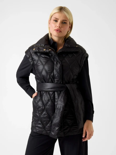 Guess Hilma Kolsuz Şişme Kadın Siyah Yelek V6RN01WL832-JBLK ürün görseli 1