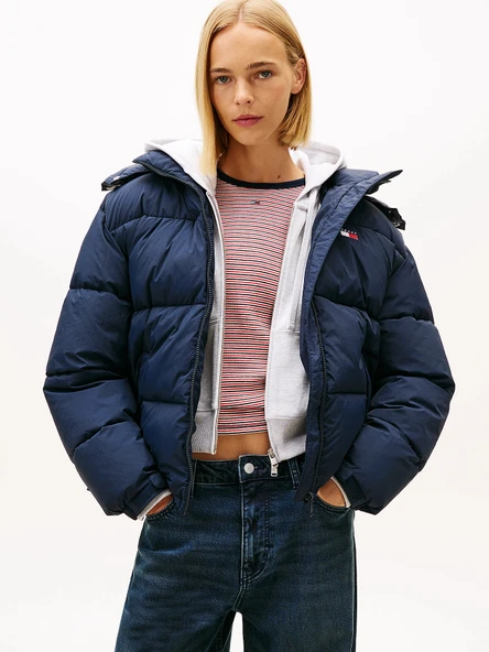 Tommy Hilfiger TJW Büyük Beden Kapüşonlu Bayraklı Şişme Kadın Lacivert Mont DW0DW22041C1G ürün görseli 1
